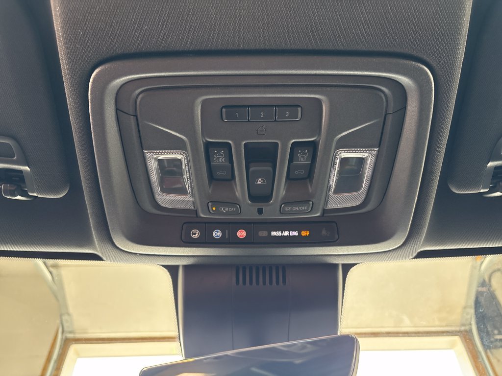 Used 2023 Chevrolet Silverado 1500 ZR2 w/ Technology Package AWD/4WD image 47