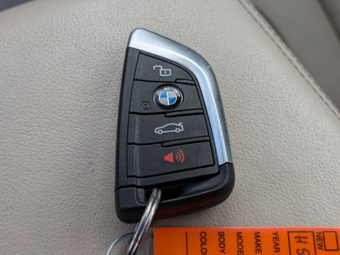 Used 2023 BMW 430i xDrive Convertible w/ M Sport Package image 31