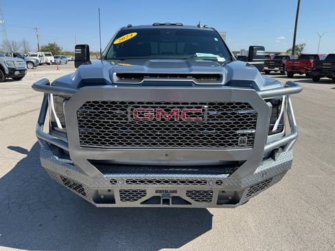 Used 2024 GMC Sierra 2500 AT4 w/ AT4 Premium Plus Package image 9