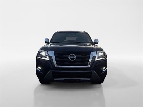 Used 2024 Nissan Armada Platinum w/ Captain's Chairs Package image 8