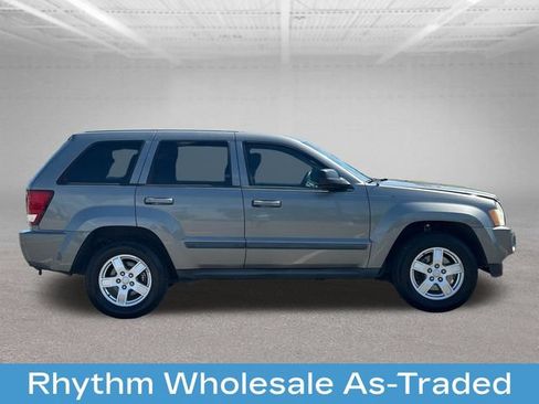 Used 2007 Jeep Grand Cherokee Laredo RWD image 9