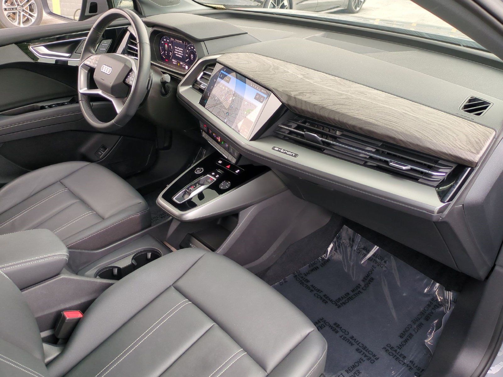 Used 2023 Audi Q4 e-tron Premium Plus w/ Premium Plus AWD/4WD image 21