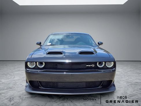 Used 2023 Dodge Challenger SRT Hellcat RWD image 3