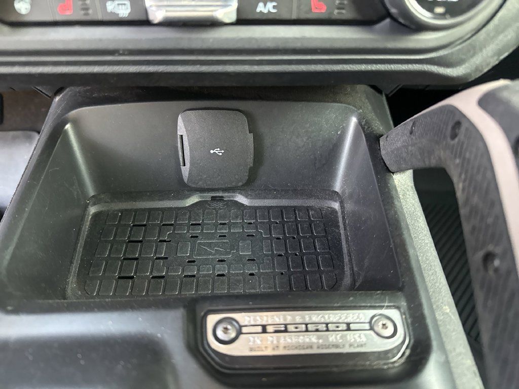 Used 2024 Ford Bronco Outer Banks AWD/4WD image 32