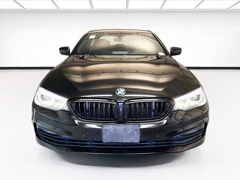 Used 2018 BMW 530i RWD image 2