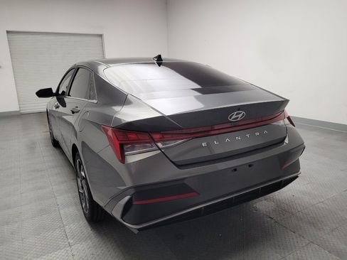 Used 2025 Hyundai Elantra SEL FWD image 6