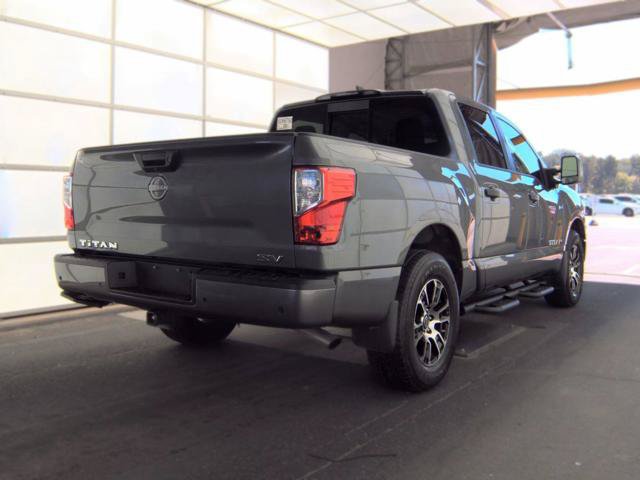 Used 2024 Nissan Titan SV w/ SV Convenience Package RWD image 7