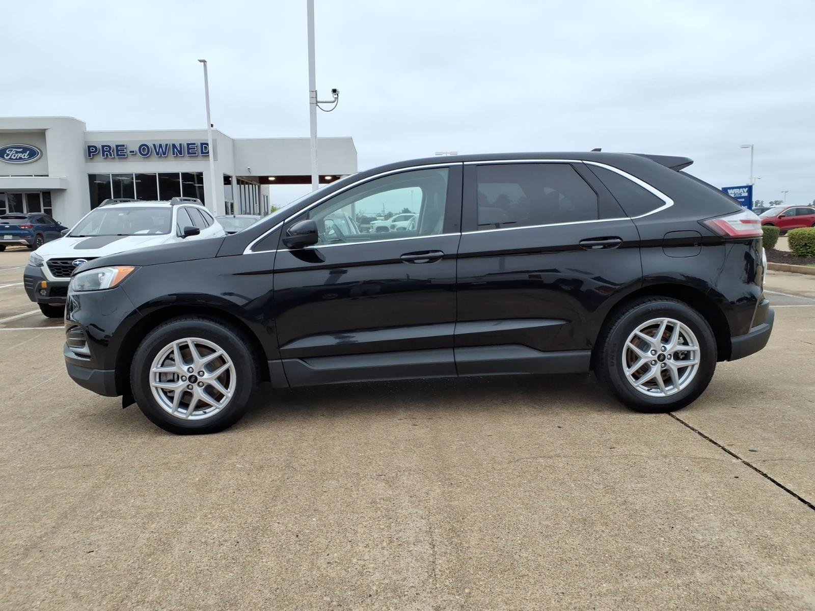 Used 2024 Ford Edge SEL AWD/4WD image 2