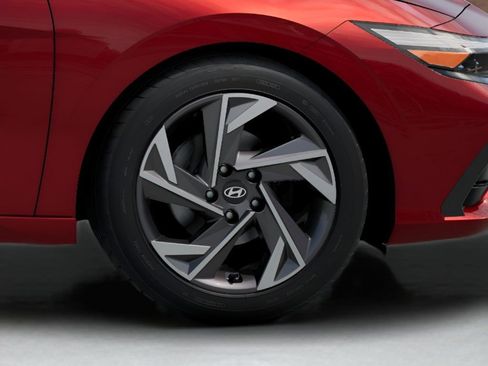 New 2025 Hyundai Elantra Limited image 8