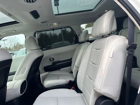 Used 2026 Hyundai Palisade Calligraphy image 21