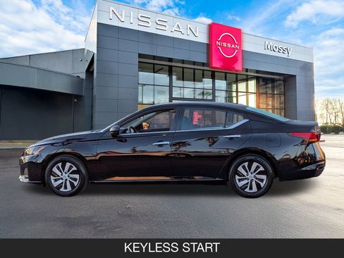 Certified 2025 Nissan Altima 2.5 S image 5