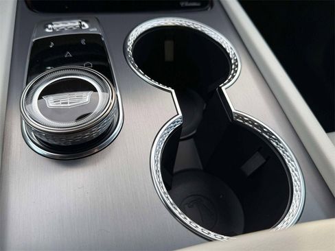 New 2026 Cadillac Vistiq Luxury image 15