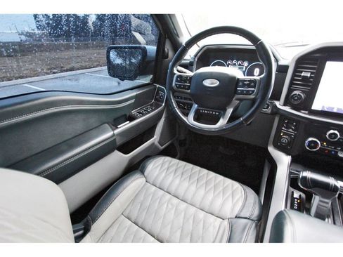 Used 2023 Ford F150 Limited image 11