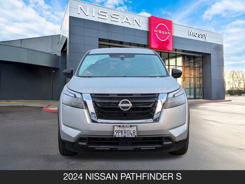 Certified 2024 Nissan Pathfinder S image 4