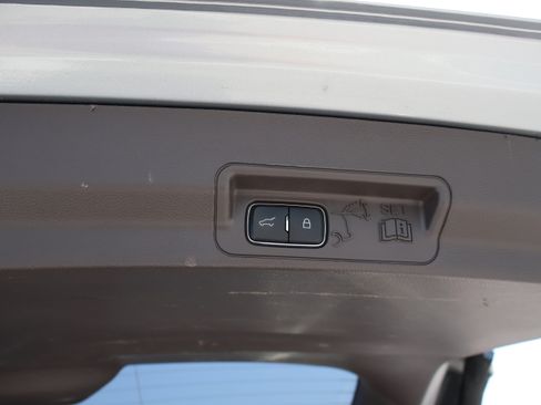 Used 2020 Ford Explorer Platinum AWD/4WD image 22