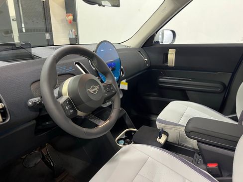 Certified 2025 MINI Cooper Countryman S image 11