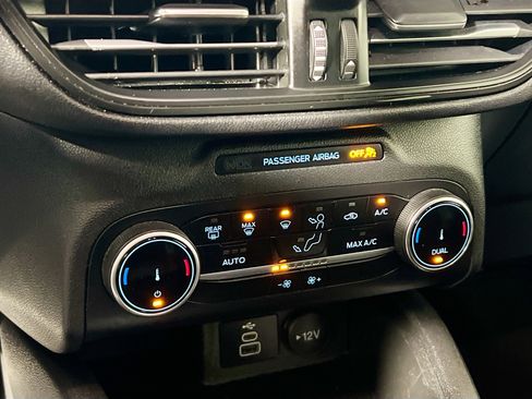 Used 2024 Ford Escape ST-Line image 27