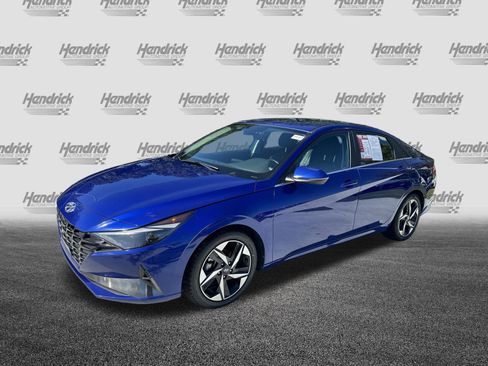 Used 2023 Hyundai Elantra Limited w/ Cargo Package FWD image 5