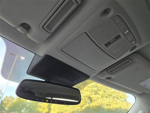 Used 2023 Nissan Armada SL image 19