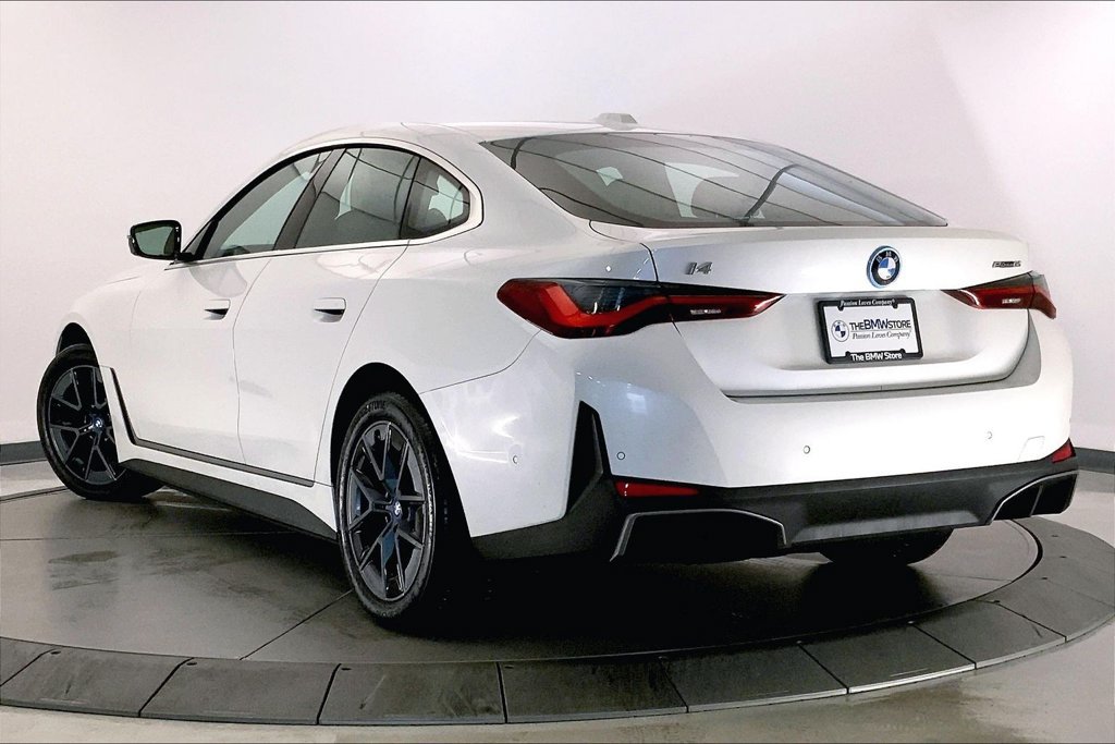 Certified 2023 BMW i4 eDrive35 RWD image 10