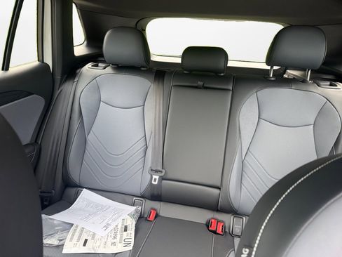 New 2025 Volkswagen Tiguan SE R-Line image 12