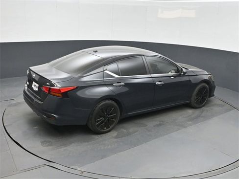 Used 2021 Nissan Altima 2.5 SV image 30