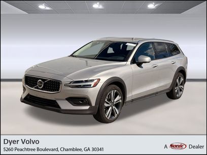 Certified 2025 Volvo V60 B5 Cross Country Plus