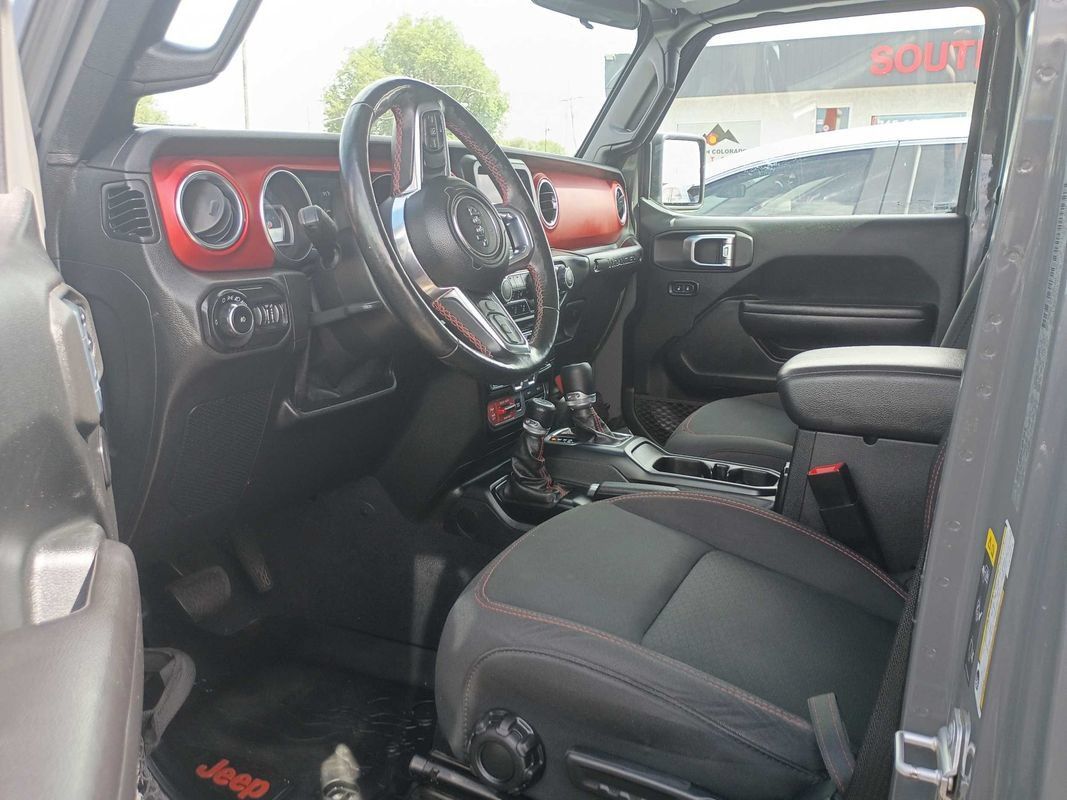 Used 2020 Jeep Wrangler Unlimited Rubicon w/ LED Lighting Group AWD/4WD image 16