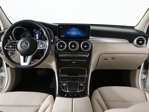 Certified 2022 Mercedes-Benz GLC 300 image 17