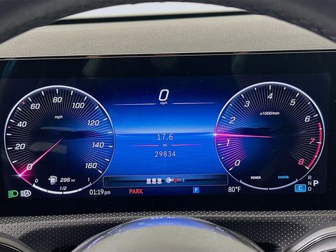 Used 2025 Mercedes-Benz CLA 250 image 19