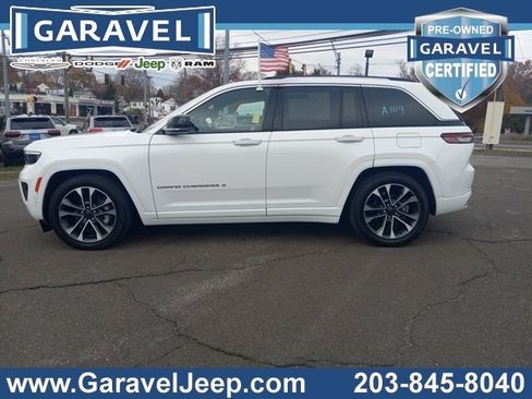 Used 2023 Jeep Grand Cherokee Overland w/ Luxury Tech Group IV image 18