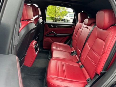 Used 2021 Porsche Cayenne GTS AWD/4WD image 21