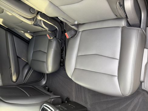 Certified 2025 Cadillac XT6 Premium Luxury image 25