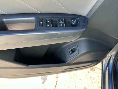 Used 2021 Volkswagen Atlas SE image 21