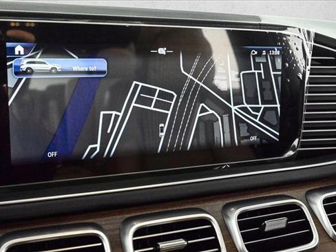 New 2026 Mercedes-Benz GLS 580 4MATIC image 14