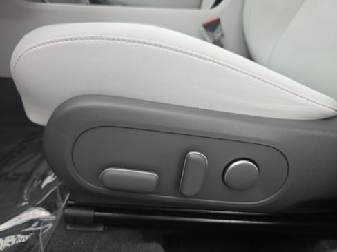 Used 2024 Hyundai Kona SEL image 28