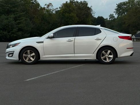 Used 2015 Kia Optima LX image 2
