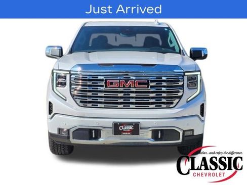 Used 2024 GMC Sierra 1500 Denali w/ Technology Package image 18