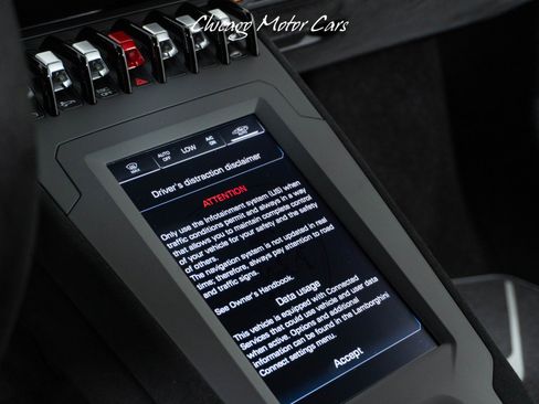 Used 2024 Lamborghini Huracan STO RWD image 43
