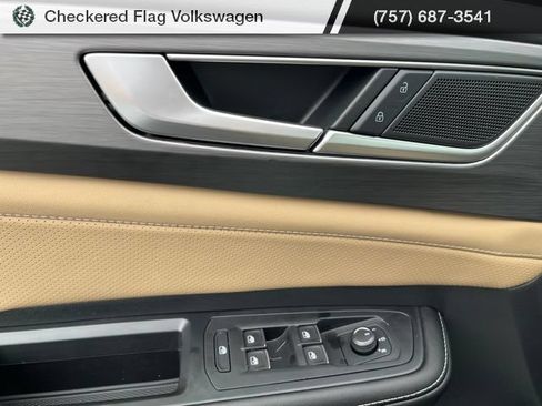 New 2026 Volkswagen Atlas Cross Sport SE AWD/4WD image 17