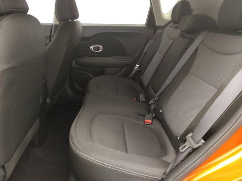 Used 2019 Kia Soul + image 18