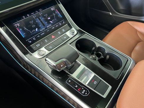 Used 2022 Audi Q8 Premium Plus image 27