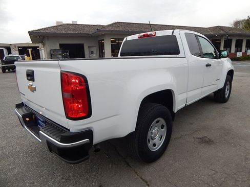 Used 2018 Chevrolet Colorado W/T w/ WT Convenience Package image 4