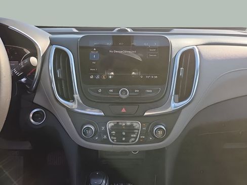 Used 2019 Chevrolet Equinox Premier image 11