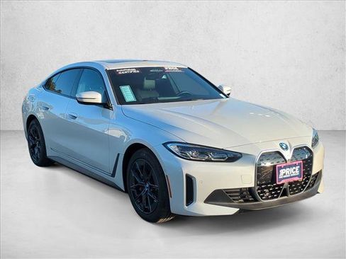 Used 2023 BMW i4 eDrive35 RWD image 3