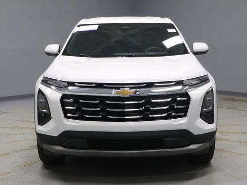 Used 2026 Chevrolet Equinox LT AWD/4WD image 7