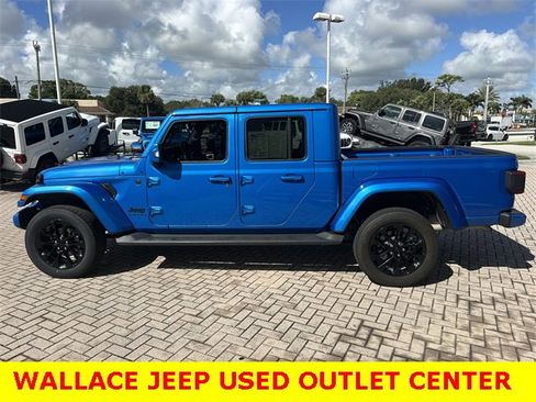 Used 2023 Jeep Gladiator Overland image 10