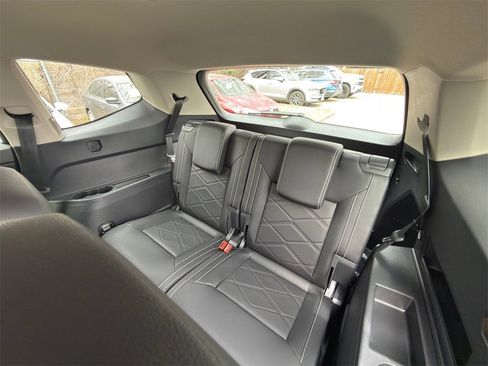 New 2026 Volkswagen Atlas SE image 32