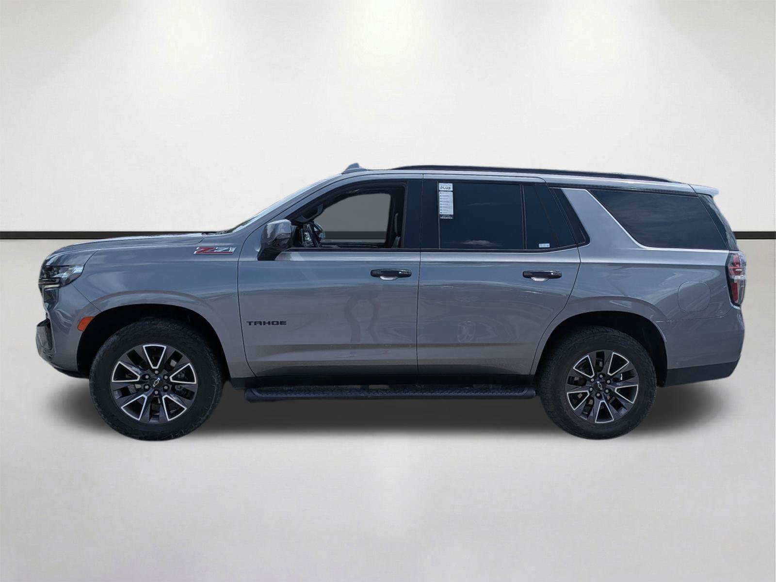 Used 2021 Chevrolet Tahoe Z71 w/ Z71 Off-Road Package AWD/4WD image 7