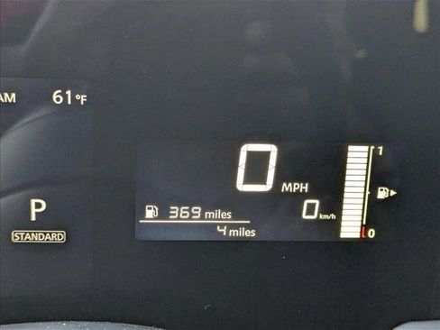 New 2025 Nissan Kicks S image 10